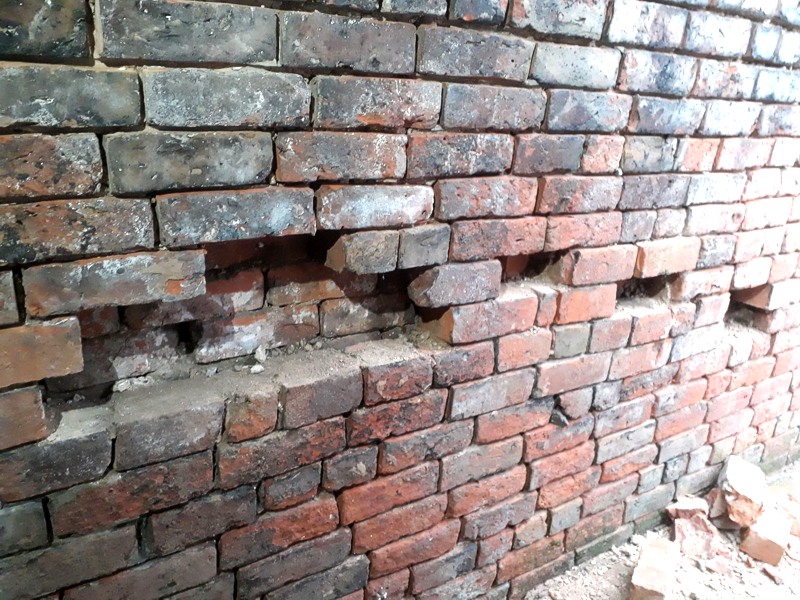 Chester Wall Repairs, Cleaning, Pointing