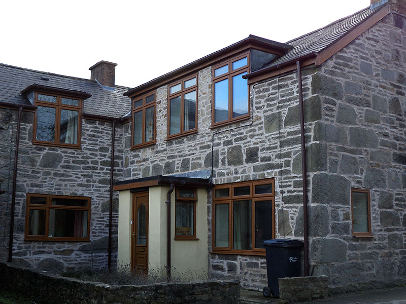 cement removal and lime pointing. GMT Pointing