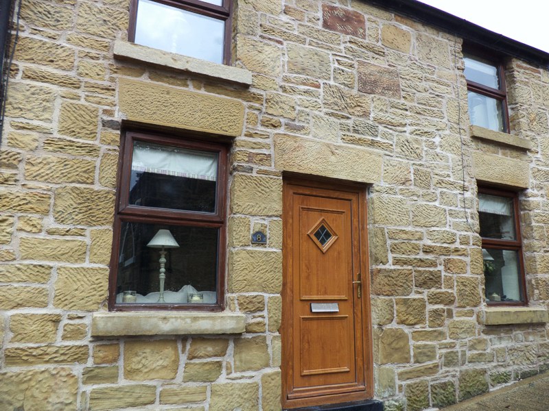 Lime pointing stone work